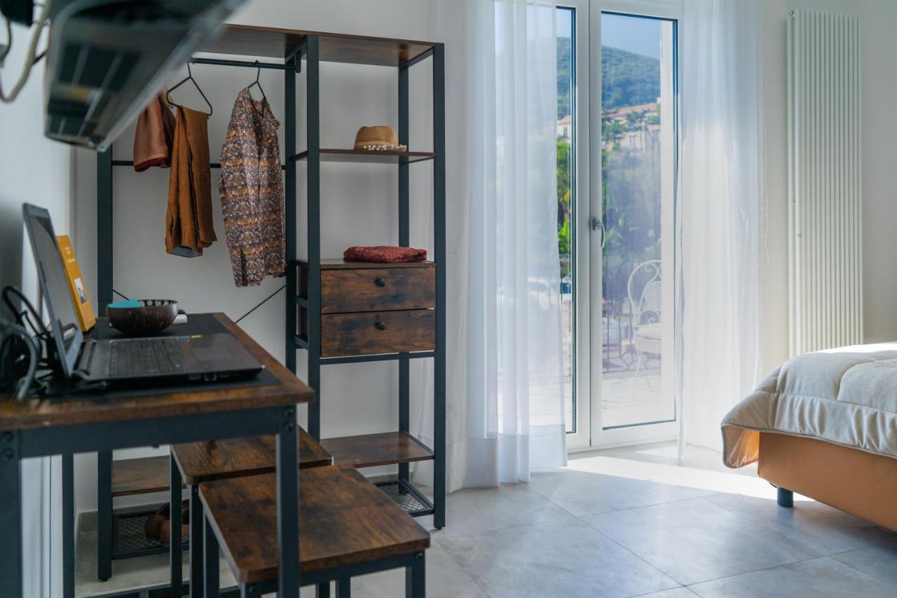 Nuovissimo Al Centro E Rilassante Apartment Ischia